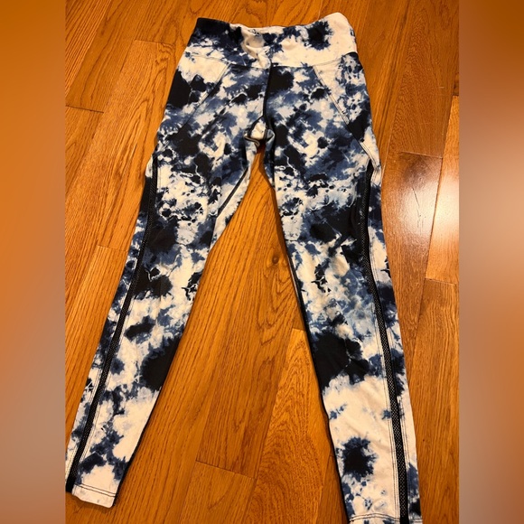 Athletic leggings - Picture 1 of 2